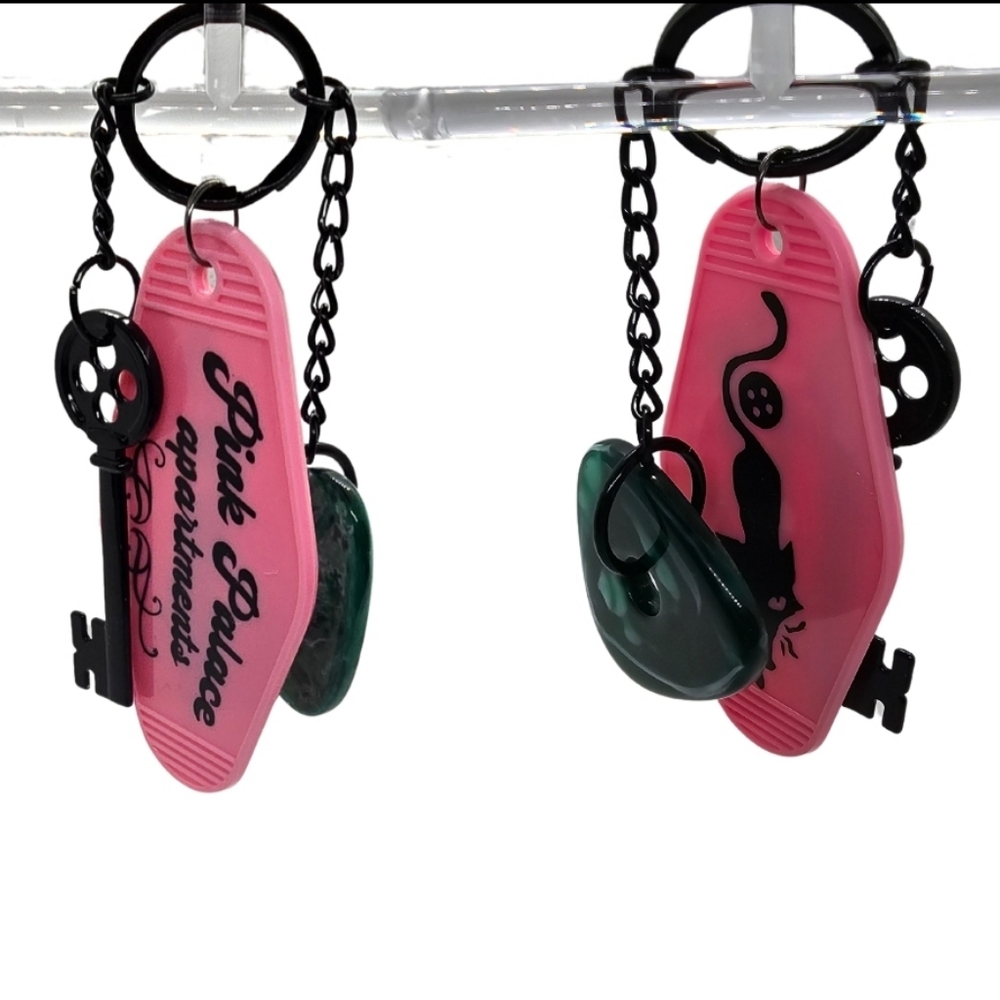 Coraline Inspired Keychain! Keys to the Pink Palace Apartments‎ w/ Skelet… - Picture 6 of 9